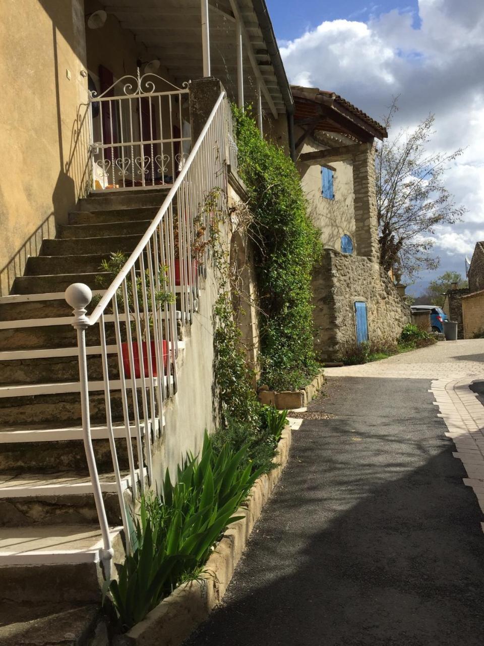Вилла La Salamandre Bleue Chantemerle-les-Grignan Экстерьер фото